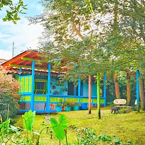  Сasa de vacaciones Galilea Colombia